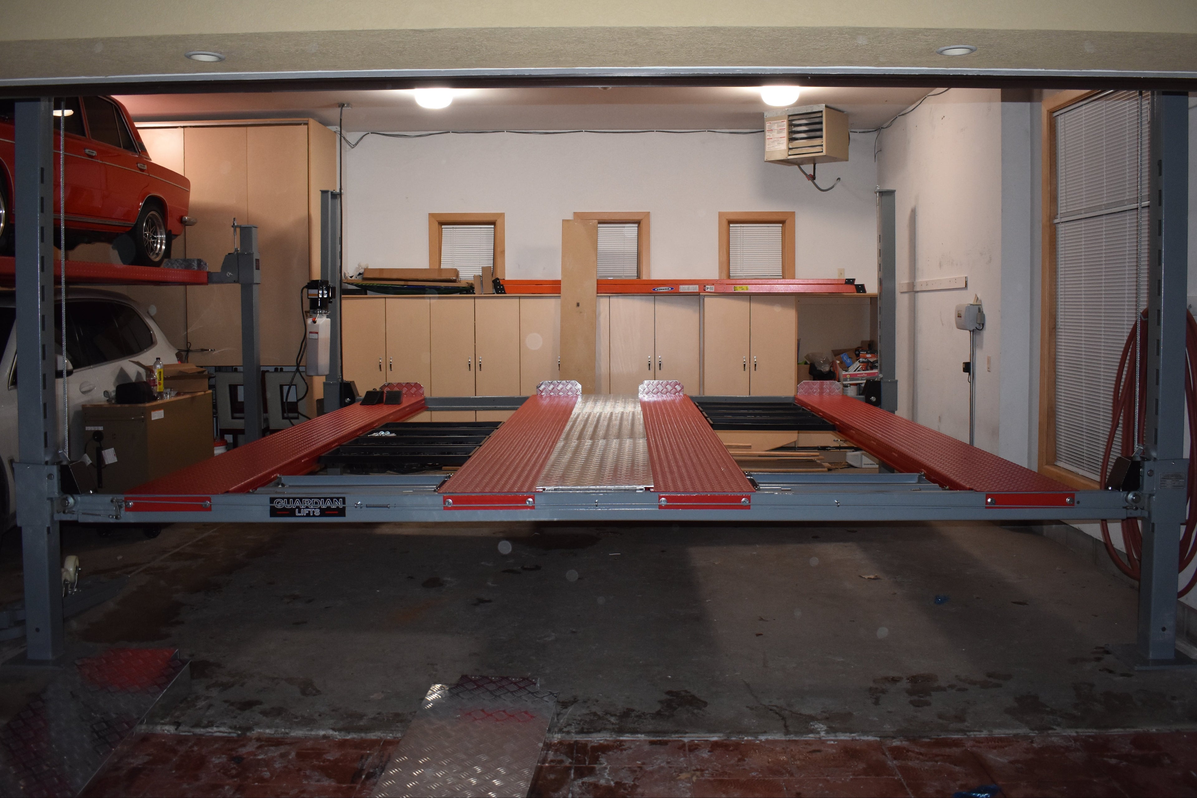 Guardian Lifts 10000 Side-by-Side