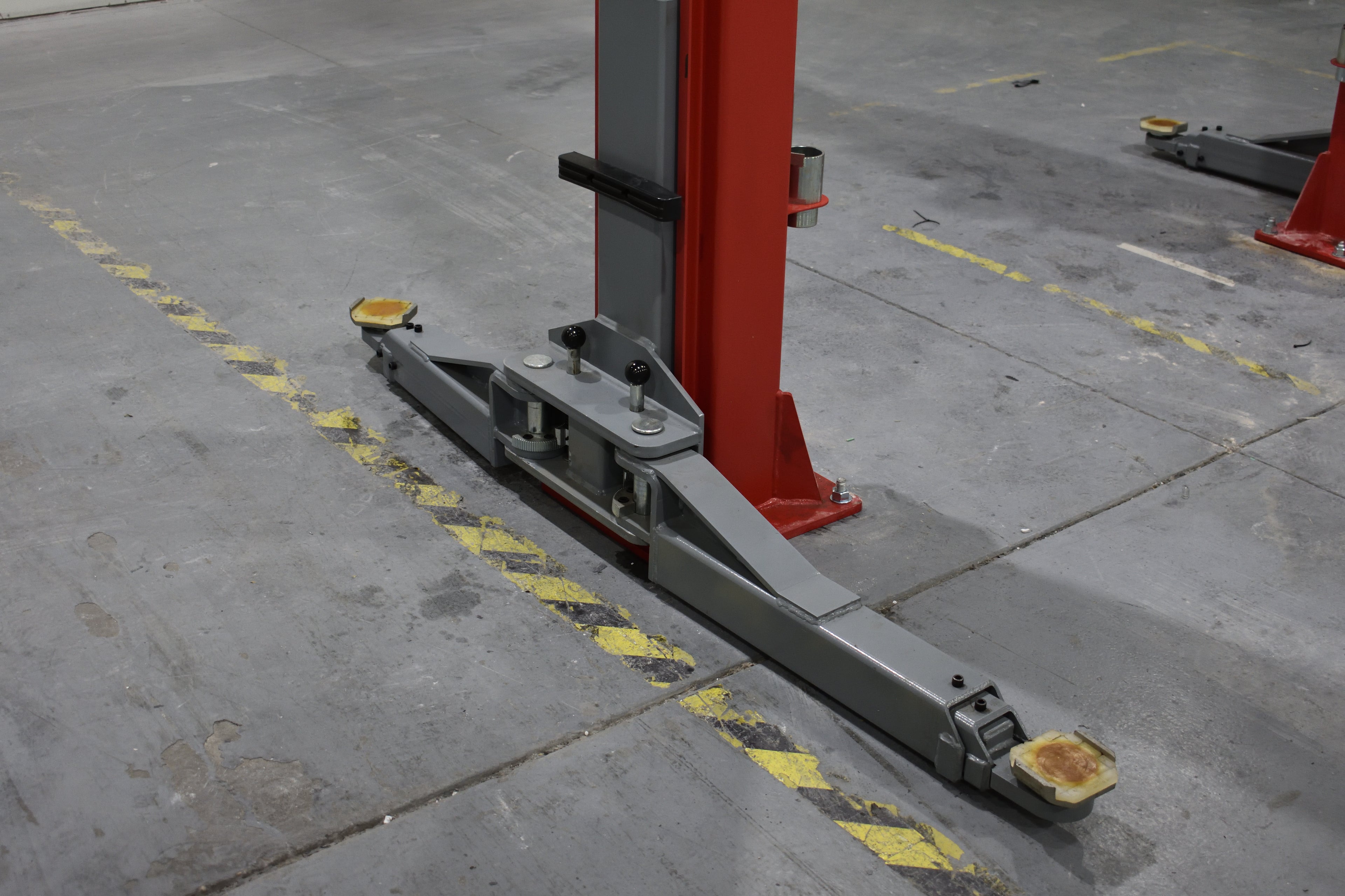 Guardian Lifts 12k 2-post (Overhead)