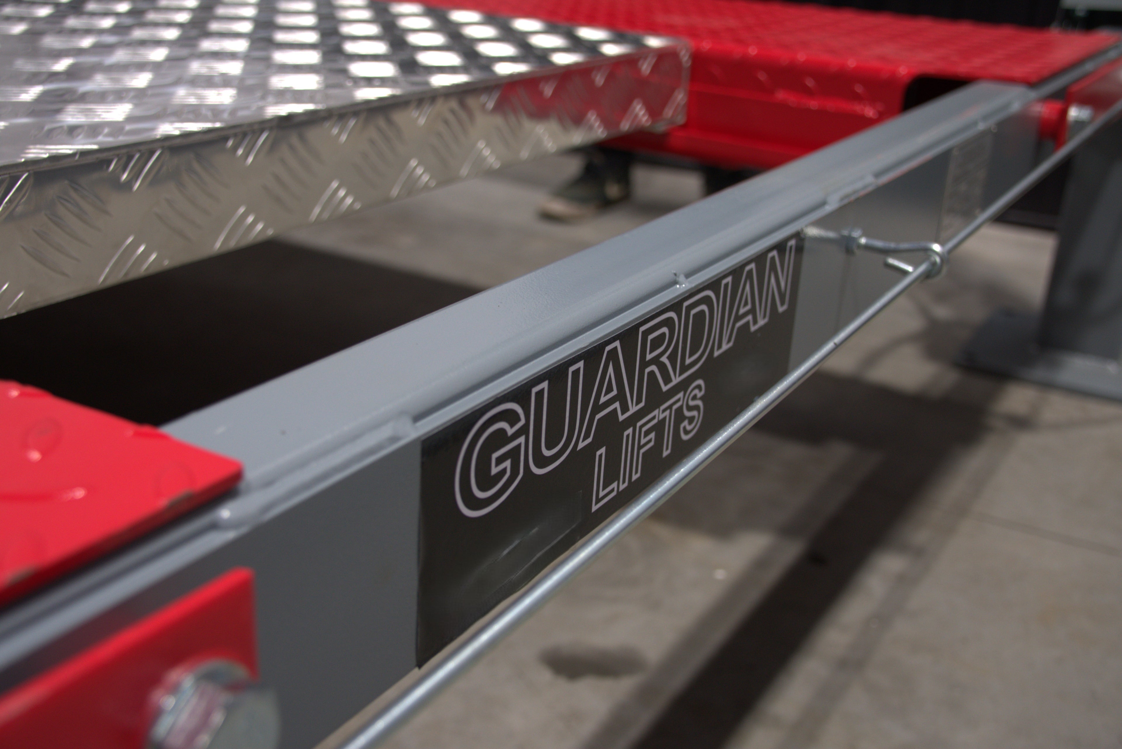 Guardian Lifts 9000HD