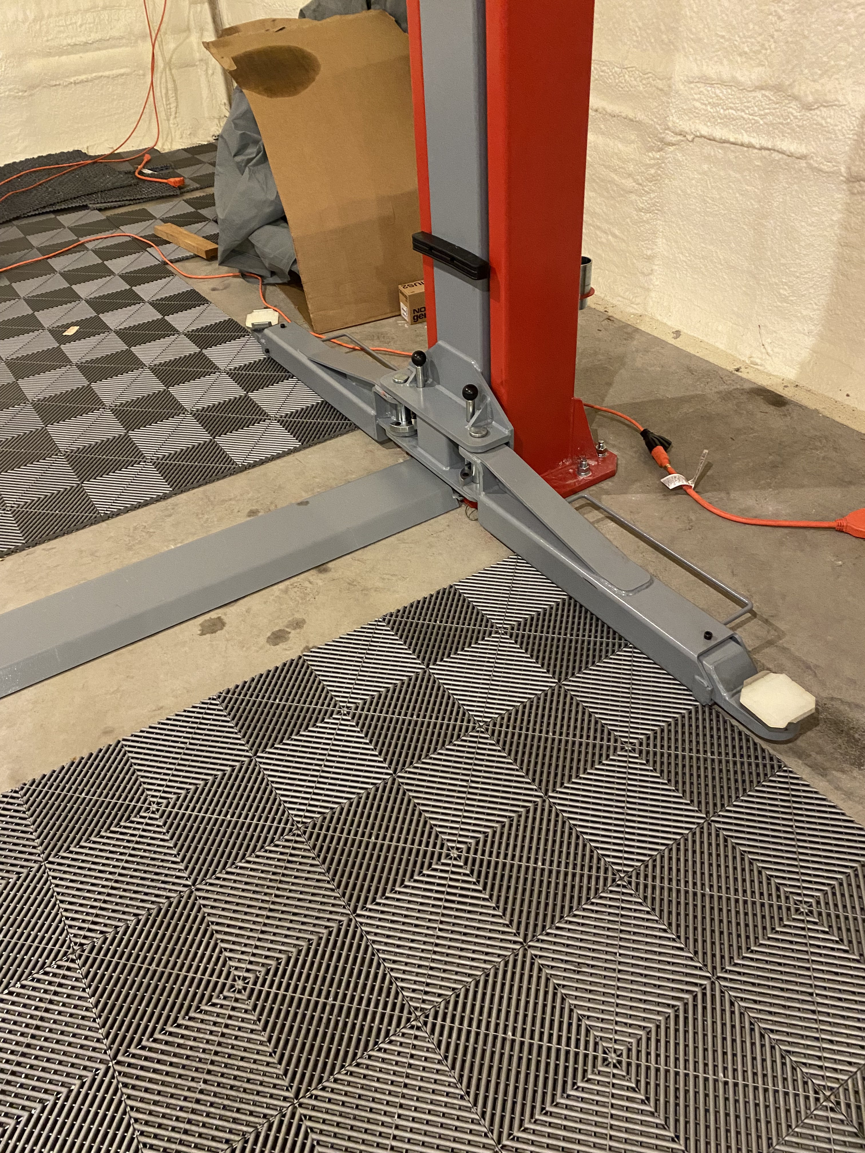 Guardian Lifts 12k 2-post (Floorplate)